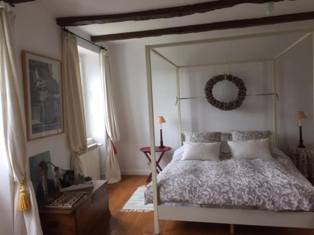 Le Couvent Bed & Breakfast Saint-Just-sur-Viaur Екстериор снимка