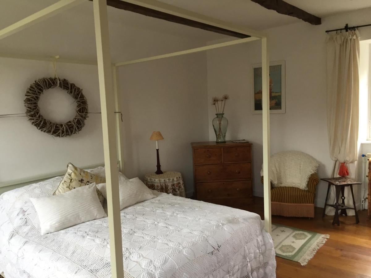 Le Couvent Bed & Breakfast Saint-Just-sur-Viaur Екстериор снимка
